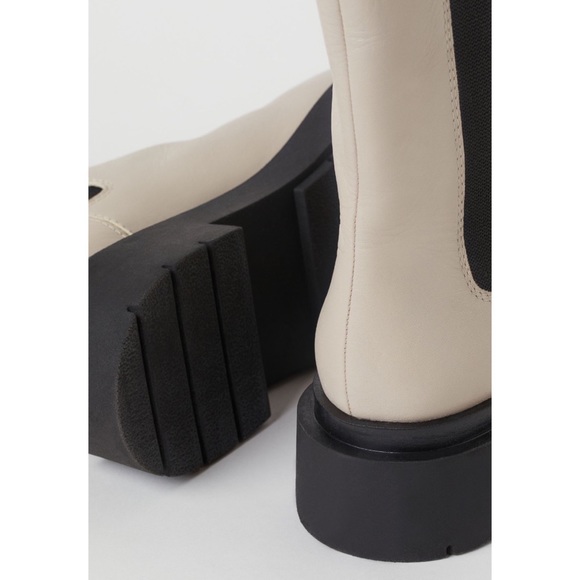 H&M Chelsea Boot - Picture 3 of 9